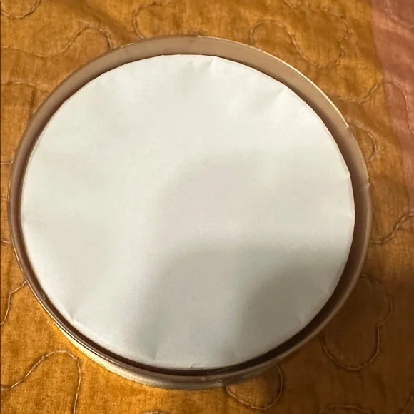 Pheromone Round Container - Picture 2 of 3